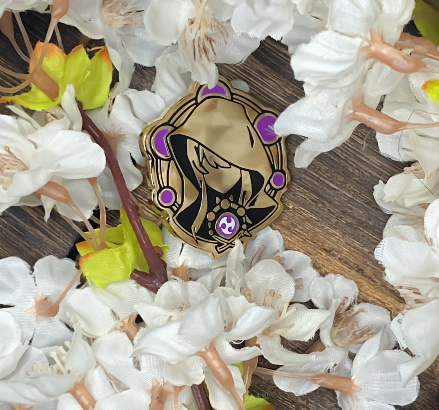 Genshin Impact - Glow in the Dark Archon Pins